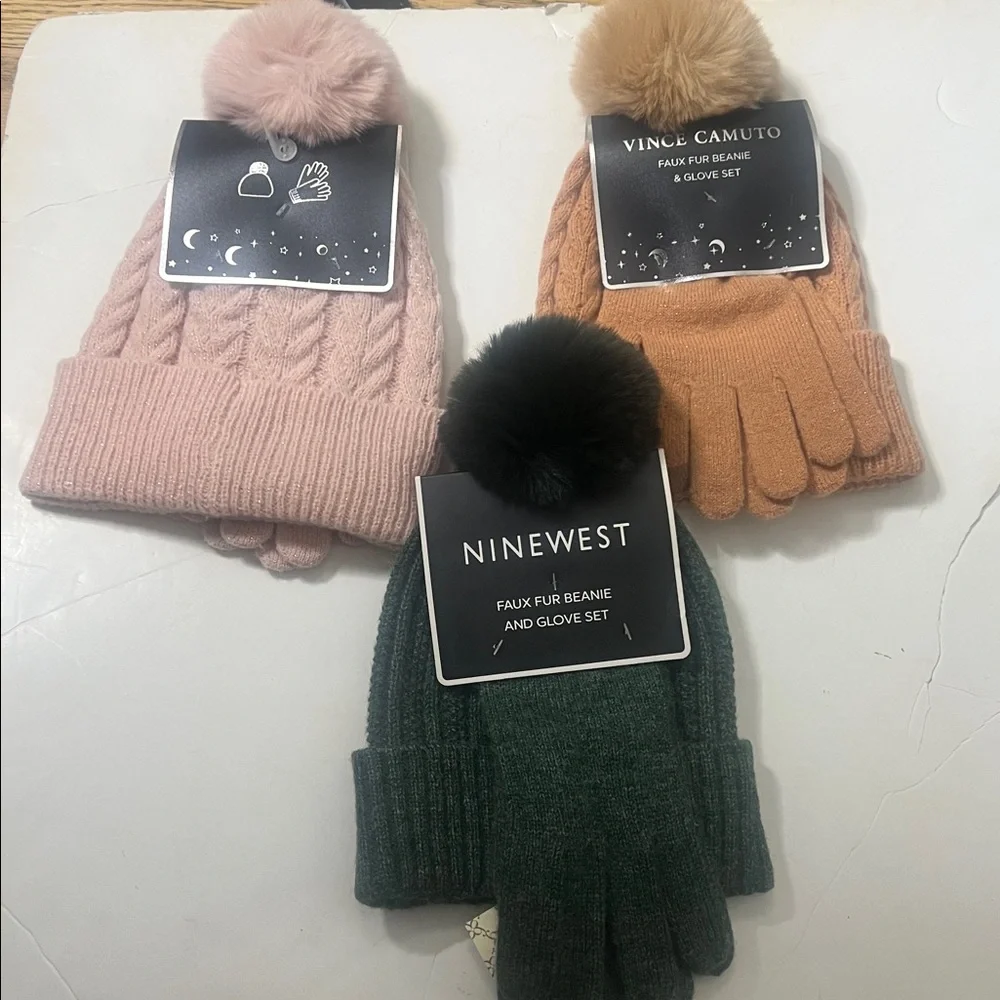 Vince Camuto & Nine West Blush Faux Fur‎ Beanie & Glove Set ONE SIZE
